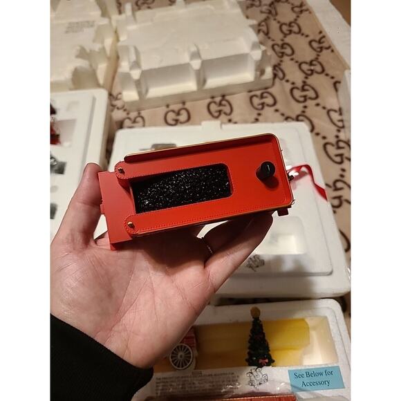 Hawthorne Village Budweiser Beer Holiday Express Train Set Masterpiece Railways - Picture 14 of 16